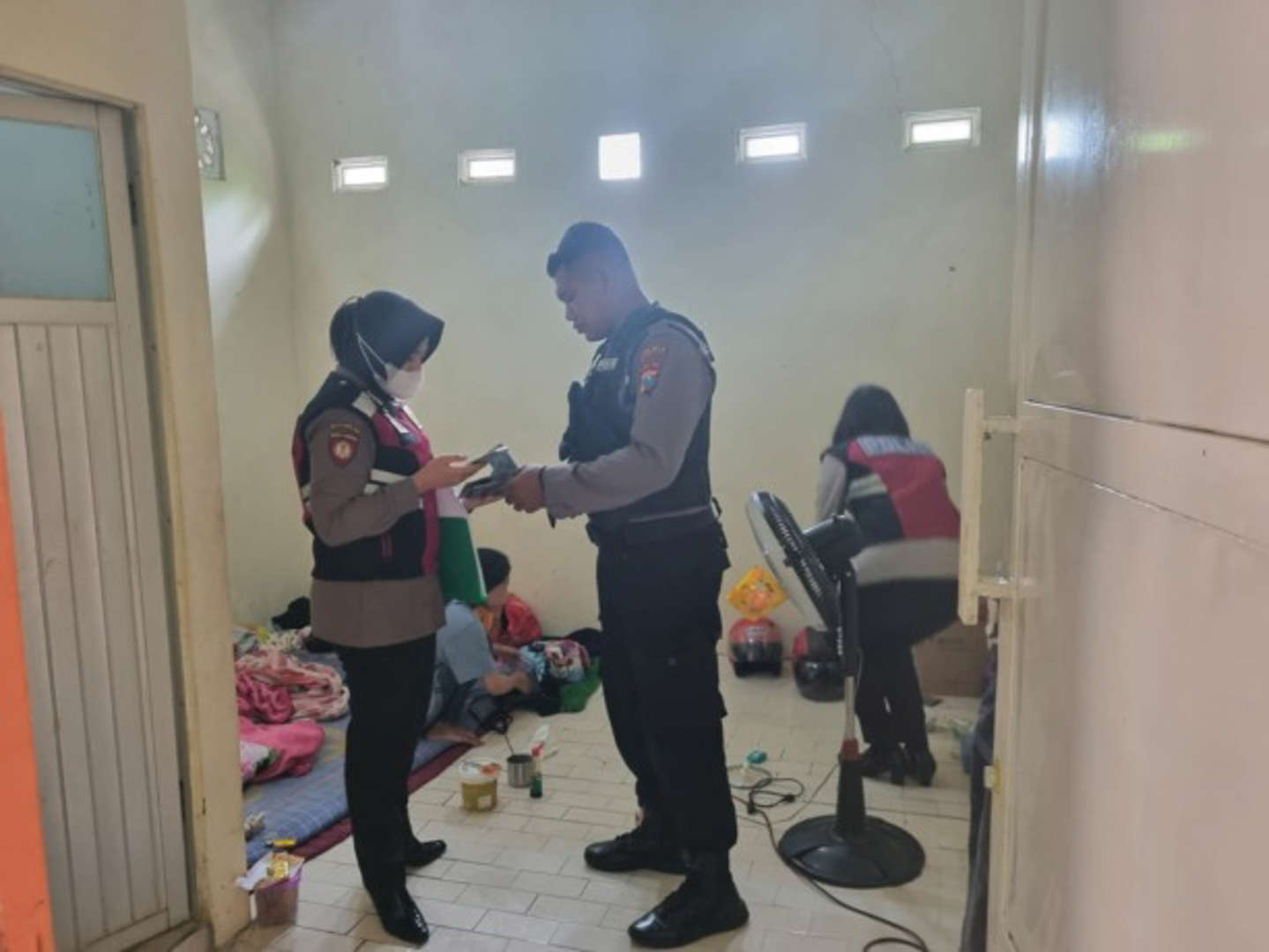 Ngekos Bareng, Enam Pasang Muda-mudi Terjaring Razia Polisi